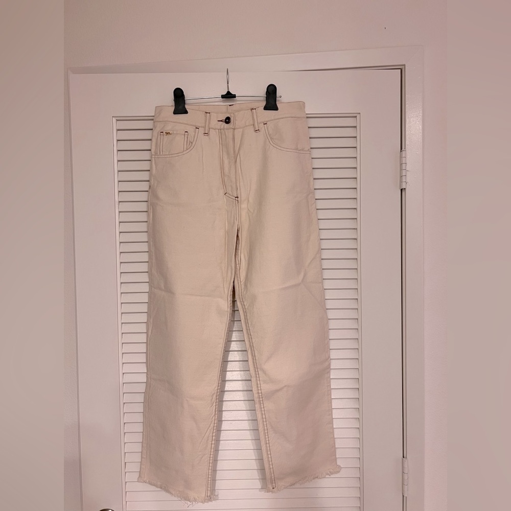 Nanushka creme cropped jeans size M